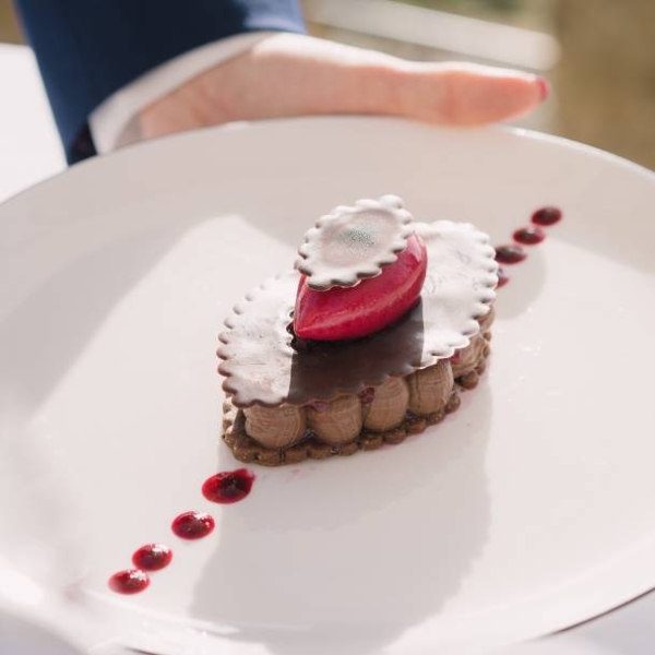 Restaurant - Hostellerie du Château des Fines Roches - Restaurant Châteauneuf-du-pape - bon restaurant CHATEAUNEUF-DU-PAPE