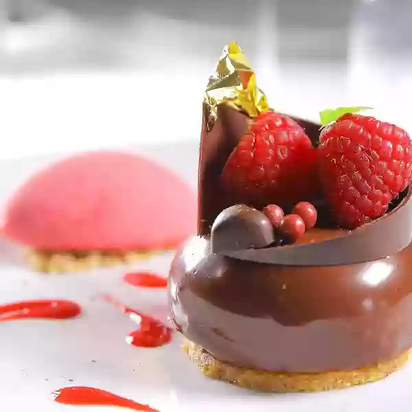 Le Chef -  - Hostellerie du Château des Fines Roches - Restaurant Châteauneuf-du-pape - restaurant CHATEAUNEUF-DU-PAPE